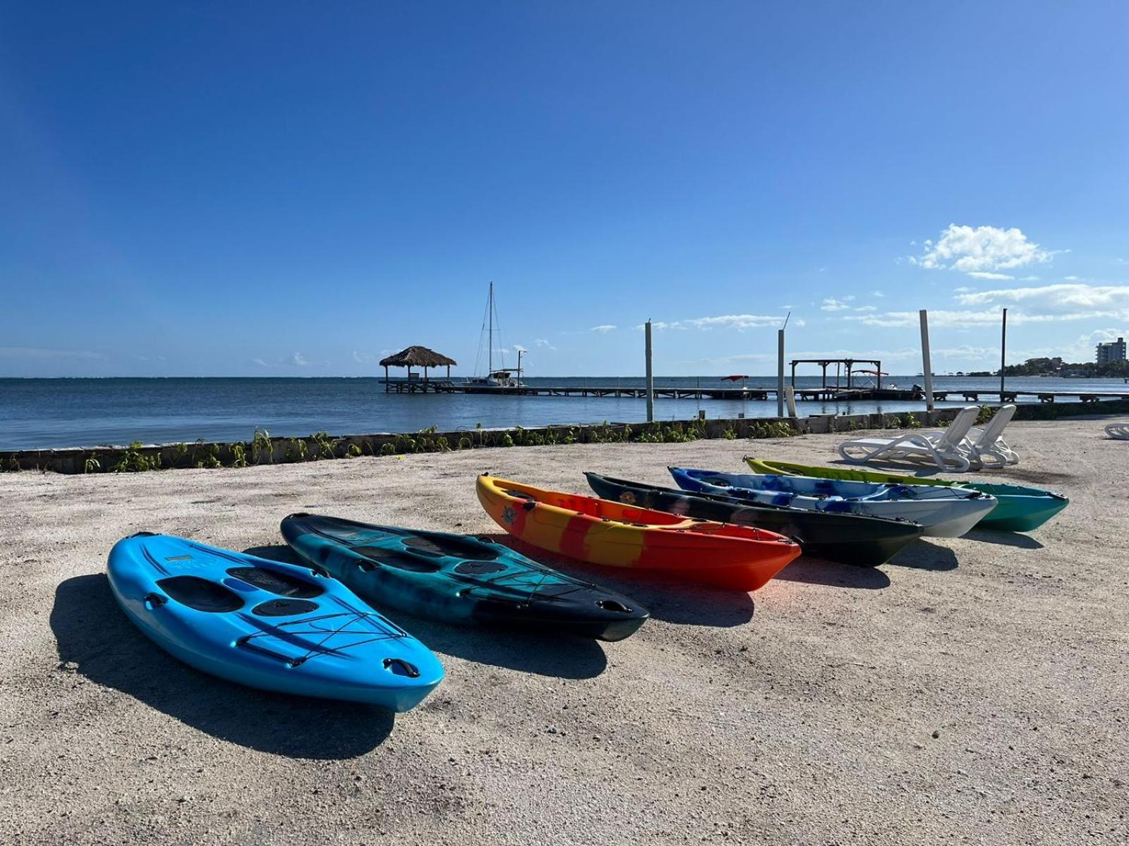 Captain Morgan'S Retreat San Pedro (Ambergris Caye) Exterior foto