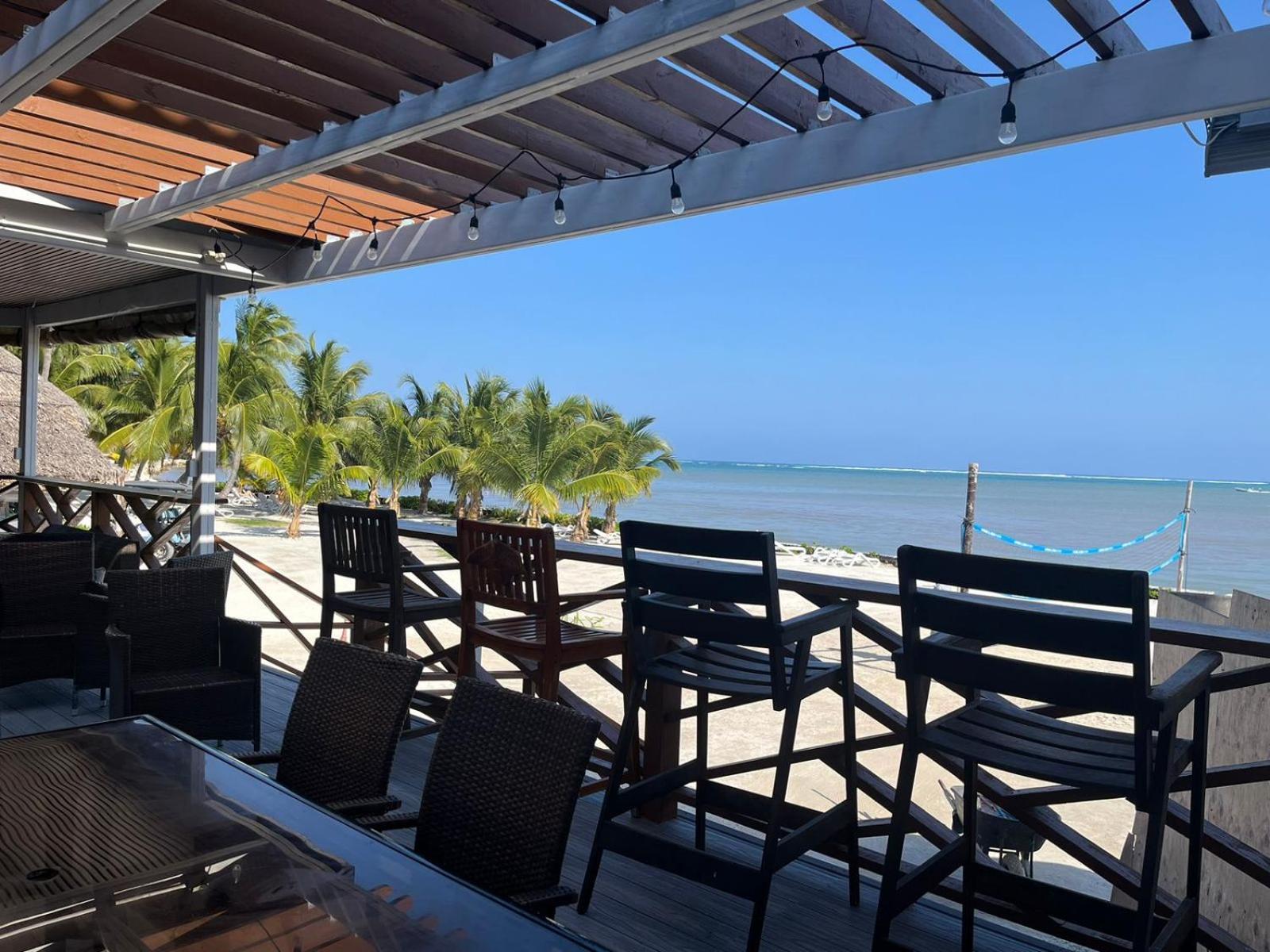 Captain Morgan'S Retreat San Pedro (Ambergris Caye) Exterior foto