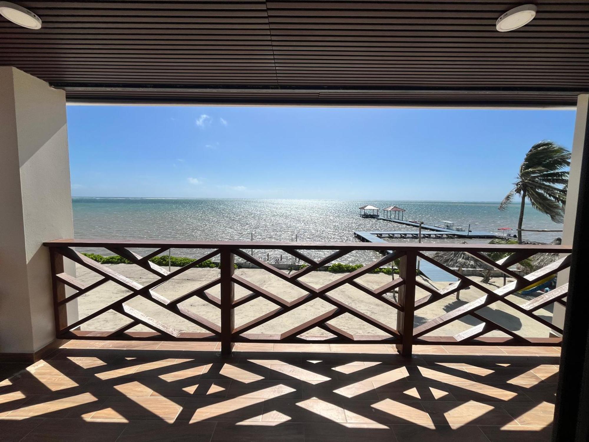Captain Morgan'S Retreat San Pedro (Ambergris Caye) Exterior foto