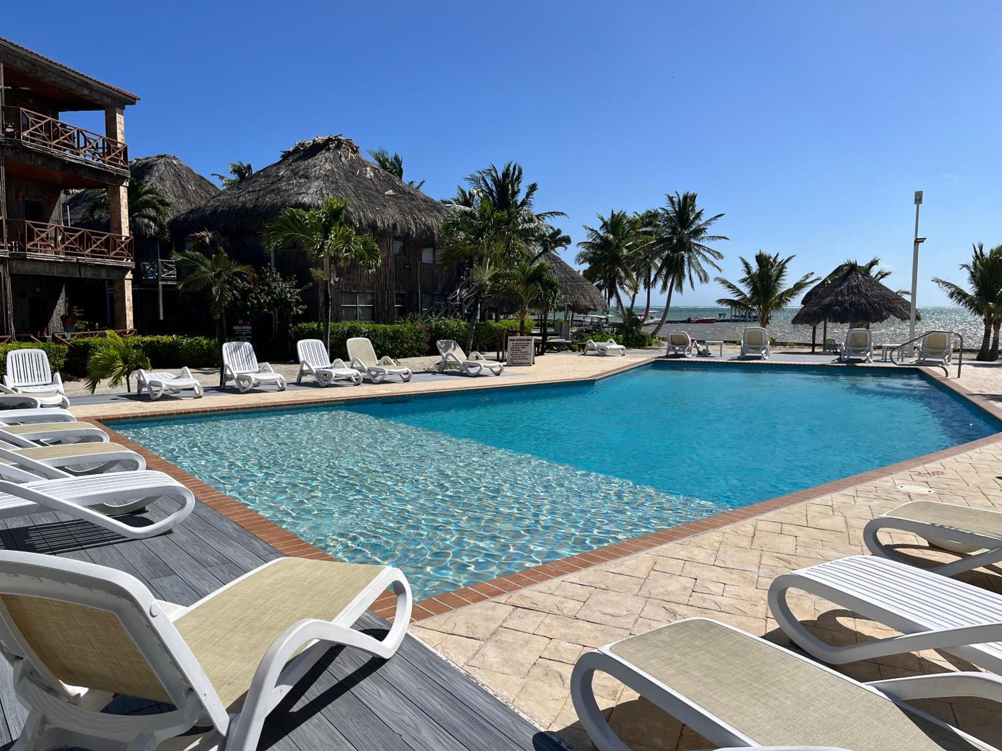 Captain Morgan'S Retreat San Pedro (Ambergris Caye) Exterior foto